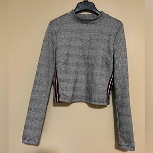 Express Long Sleeve Crop Top